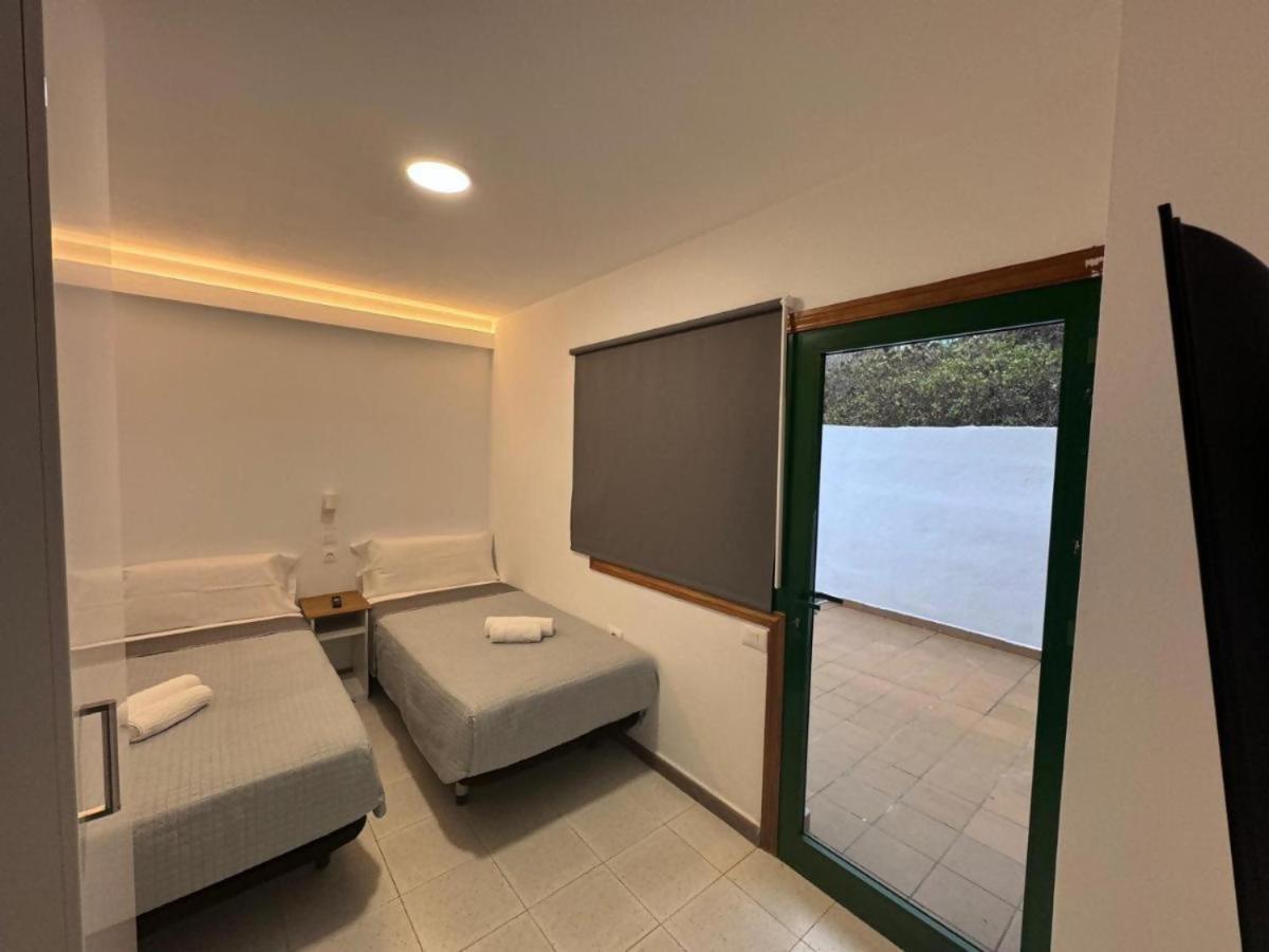 Vivienda En El Centro De La Isla 2Hab Con Terraza Apartment Valverde  Bagian luar foto