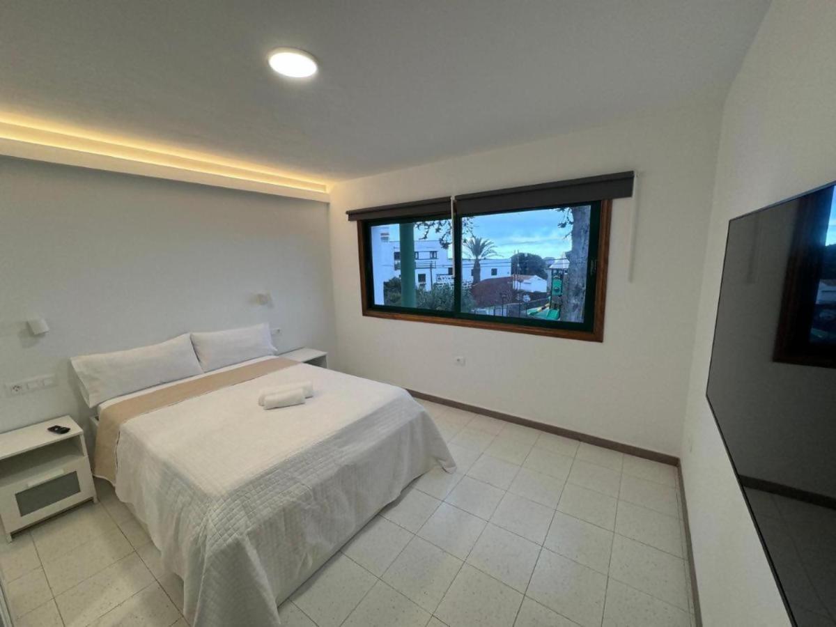 Vivienda En El Centro De La Isla 2Hab Con Terraza Apartment Valverde  Bagian luar foto